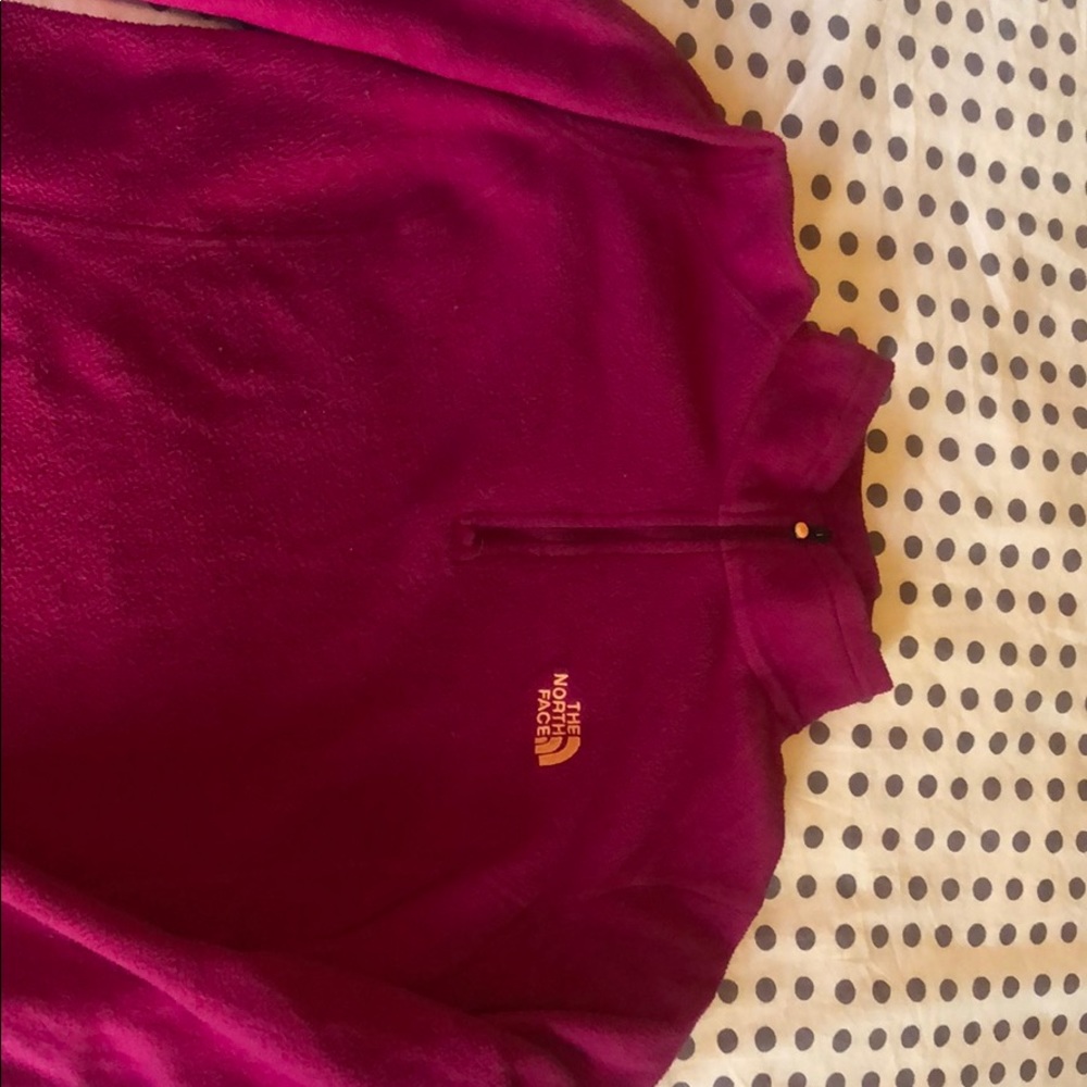 Burgundy North Face pullover